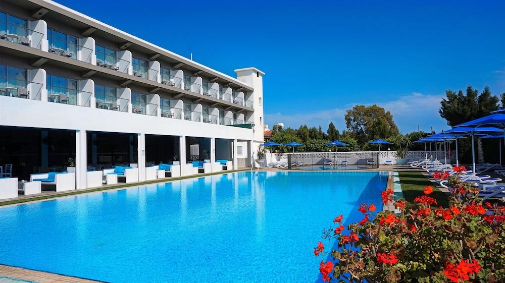 Sveltos Hotel Larnaca Ngoại thất bức ảnh